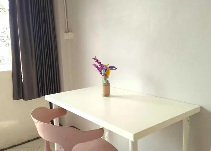 Chao Phaya House Near Asiatique 3*